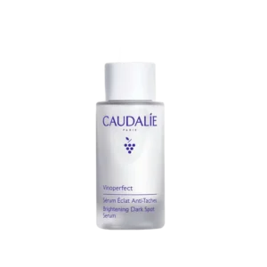 Le sérum s’applique sur peau propre le matin avant la Crème Anti-Taches à la Niacinamide, et le soir avant la Crème Nuit Anti-Taches à l'Acide Glycolique. Une pipette, soit quelques gouttes suffisent pour couvrir l’ensemble du visage, du cou et éventuellement du décolleté. Nous vous recommandons de porter une protection solaire toute la journée, même par temps gris, en la renouvelant toutes les 2 heures en cas d'exposition prolongée au soleil.
