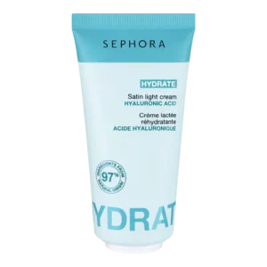 Comment utiliser cette Crème lactée réhydratante ? Appliquer cette crème hydratante légère matin et soir sur peau propre et sèche, après votre sérum. Répartir la formule sur le visage et le cou. Cette Crème lactée réhydratante s'utilise-t-elle seule ? Cette Crème lactée réhydratante peut s'utiliser seule, mais pour une efficacité maximale, nous recommandons de l'associer au Sérum micro-bulles désaltérant SEPHORA COLLECTION. Ces deux soins sont complémentaires dans votre routine. Le sérum hydrate jusqu'à 15 couches de l'épiderme(1) et restaure la barrière